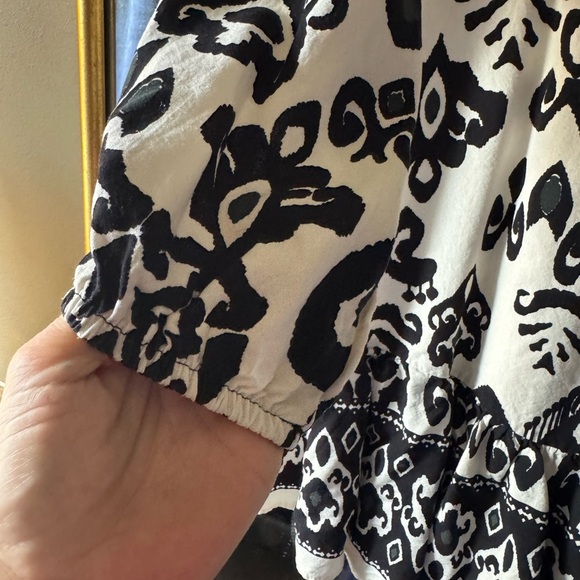 Zara Black and White Mini Sundress with Bishop Sleeves - Picture 5 of 11